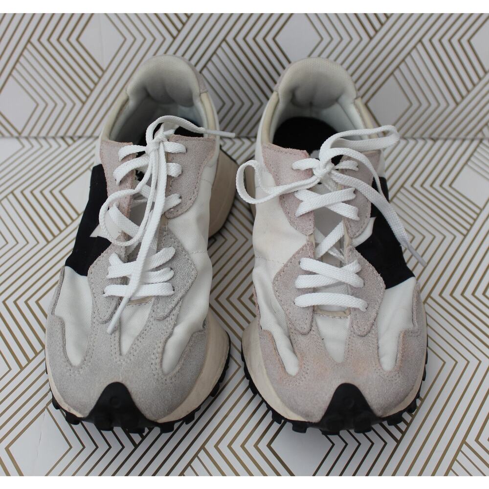 New Balance Womens 327 Shoes White/Grey/Black Size 6 Pre-Owned